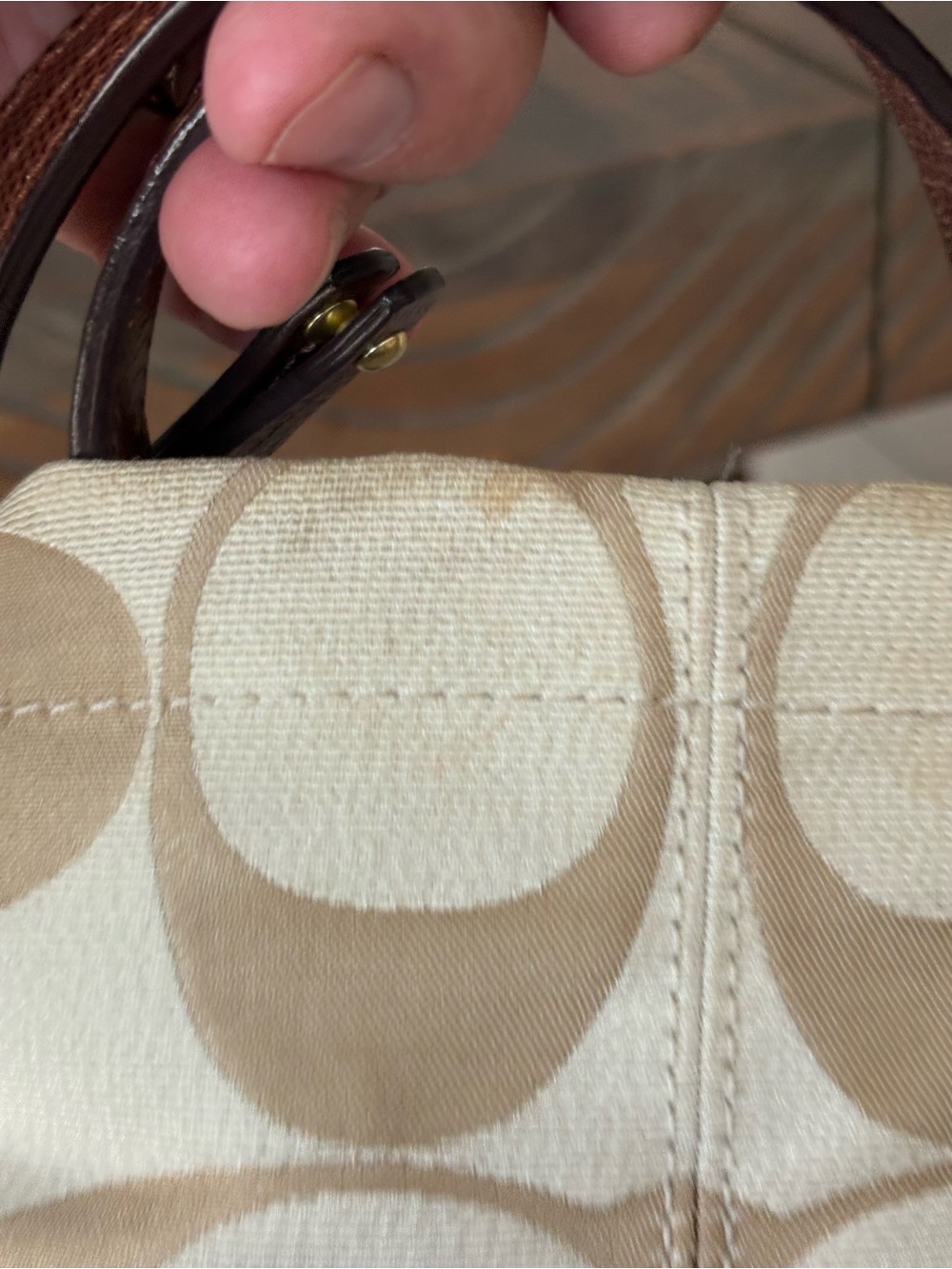 Coach Signature Canvas Shoulder Bag in Khaki/Chalk - Picture 4 of 14